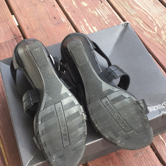 Kenneth Cole Reaction sandals size 7 - Picture 4 of 7
